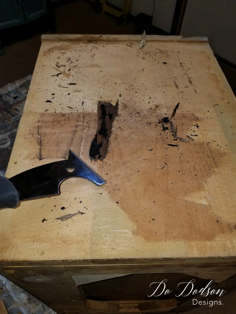 Veneer Removal on a Dixie Nightstand / Painted Furniture Makeover