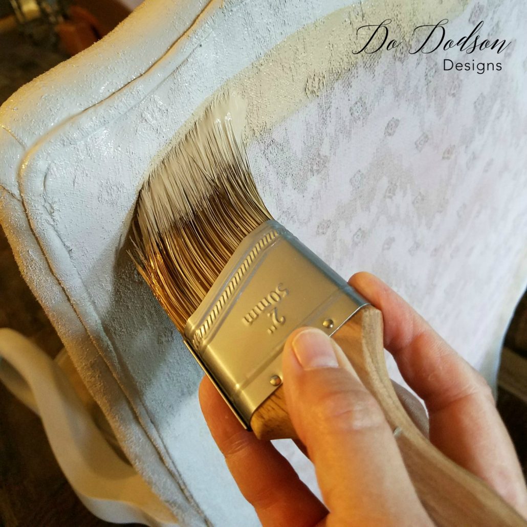 I love to paint fabric. So many color options. Yes, you can paint fabric on old chairs. #dododsondesigns #paintfabric #paintedfabric #fabricpaint #paintedfurniture