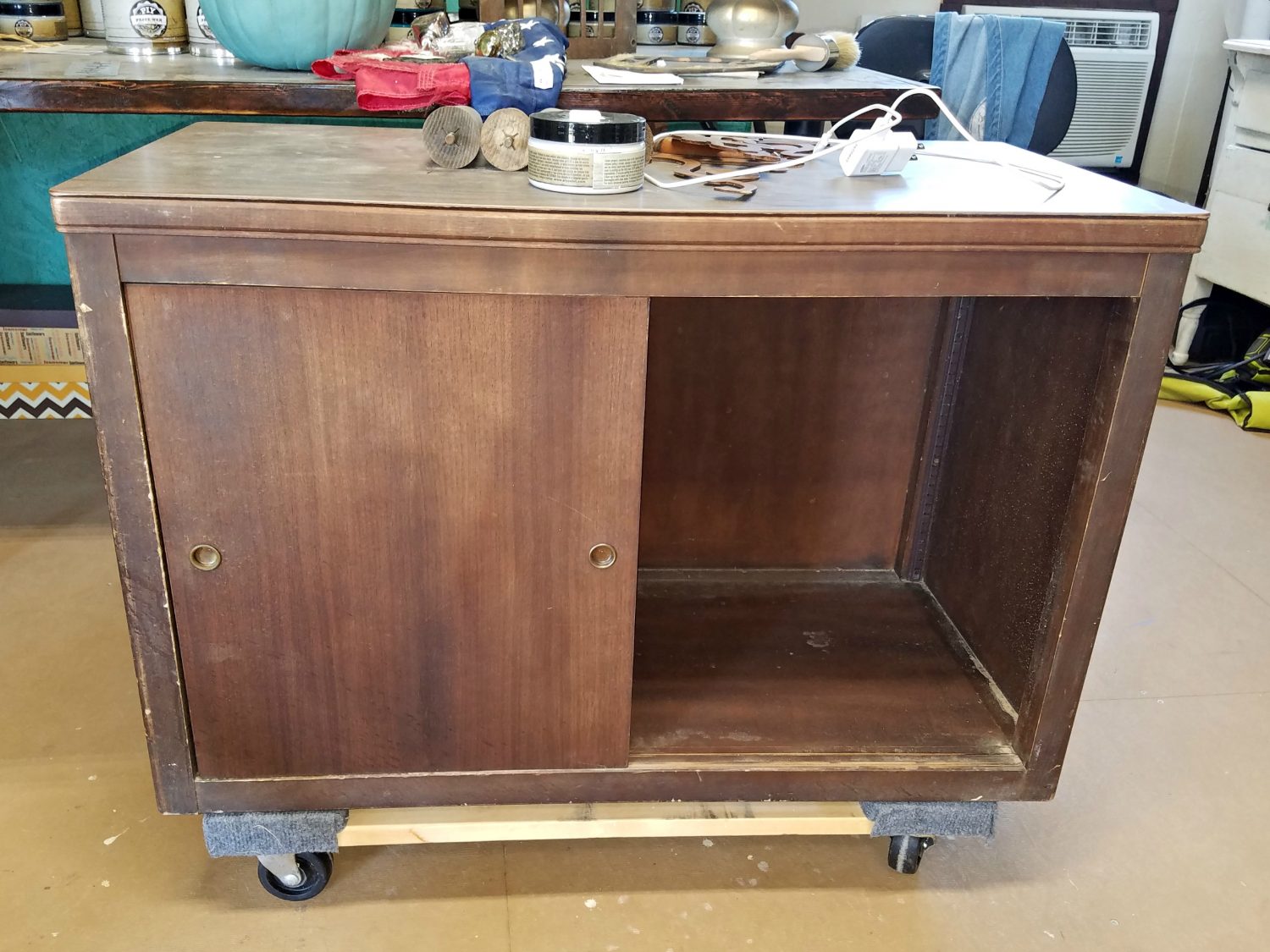 Gold leaf furniture makeover. Mid Century Modern with an artist twist!