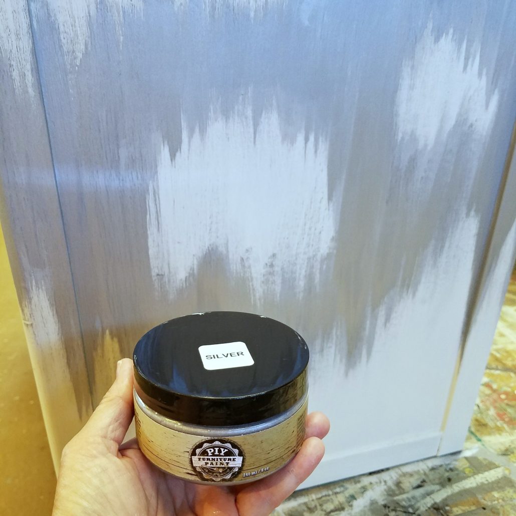 Silver metallic was added over the gray before adding the gold leaf. #dododsondesigns #goldleaf