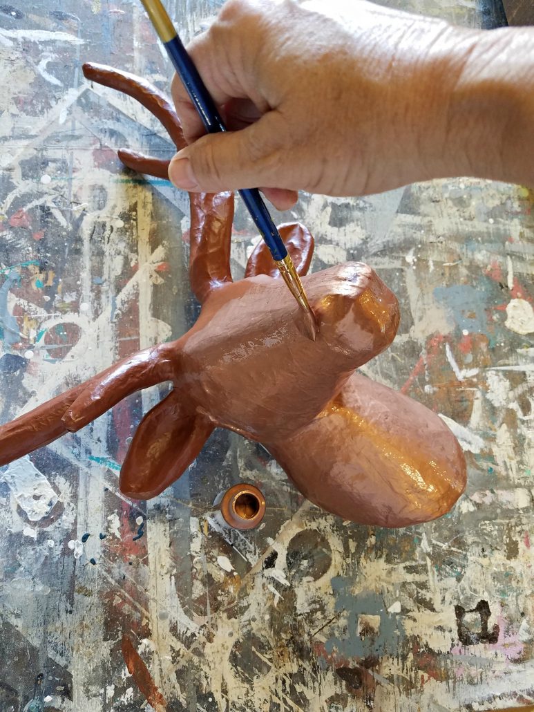 How create a DIY copper patina on deer head home decor. #copperpatina #homedecor #deerhead