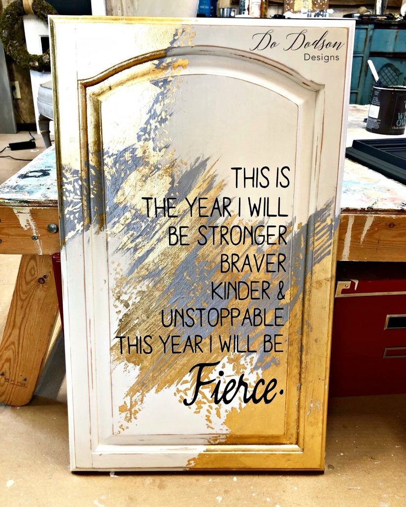 Gold leaf furniture can add a pop of GLAM to your home if you like that kinda wow factor. It's also a great way to dress up other projects as well. How about this .97 cent cabinet door I purchased at the ReStore? Want to learn more about gold leafing? Come on over and I'll show you. :) #dododsondesigns #goldleaf