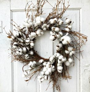 Amazing Wreaths You Will Absolutely LOVE For Your Home! #dododsondesigns #wreaths #homedecor #farmhouse