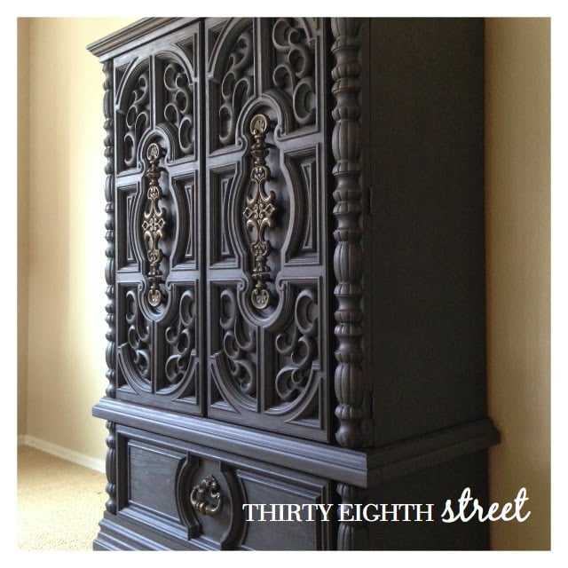Penelope Armoire