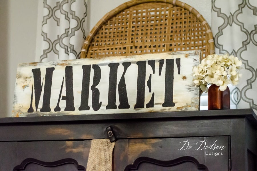 How I Made A Farmhouse Market Sign With Patina #dododsondesigns #farmhousemarketsign #diysign #marketsign