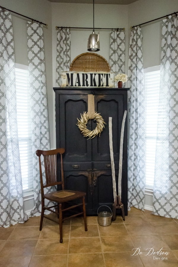 How I Made A Farmhouse Market Sign Look Like Metal
