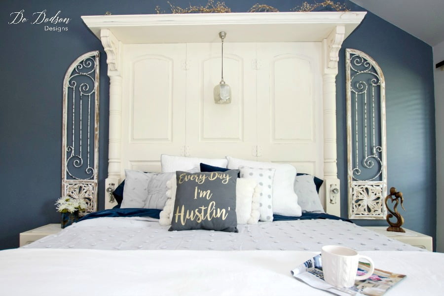 How To Add Amazing Color To Your Bedroom Makeover #dododsondesigns #bedroommakeover #bedroomideas #beddesign #bedroomdecoratingideas #bedroom