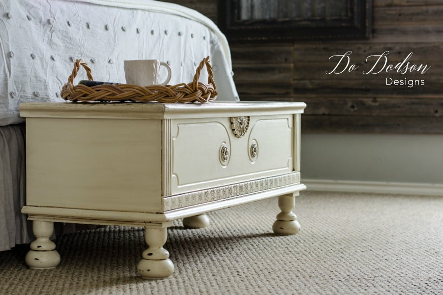 How To Add Amazing Color To Your Bedroom Makeover #dododsondesigns #bedroommakeover #bedroomideas #beddesign #bedroomdecoratingideas #bedroom