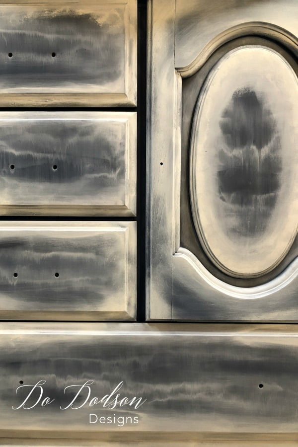 The colors just seem to flow on this chest. The next step will be to add Dixie Belle Sea Spray to my paint for a seamless texture that will flow over the drawers and marry to the the paint. #dododsondesigns #textured #texturepainting #paintedfurniture #furnituremakeover #furnitureartist