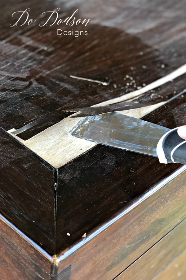 I removed all the veneer to reveal beautiful wood. This will look great with the painted mother of pearl furniture inlay. #furnitureartist #dododsondesigns #paintedfurniture #furnituremakeover #diyproject #diyhomedecor #motherofpearl