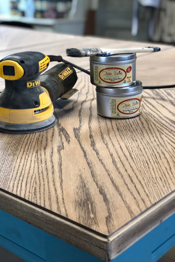 How To Makeover A Farm Table Like An Expert/Pro