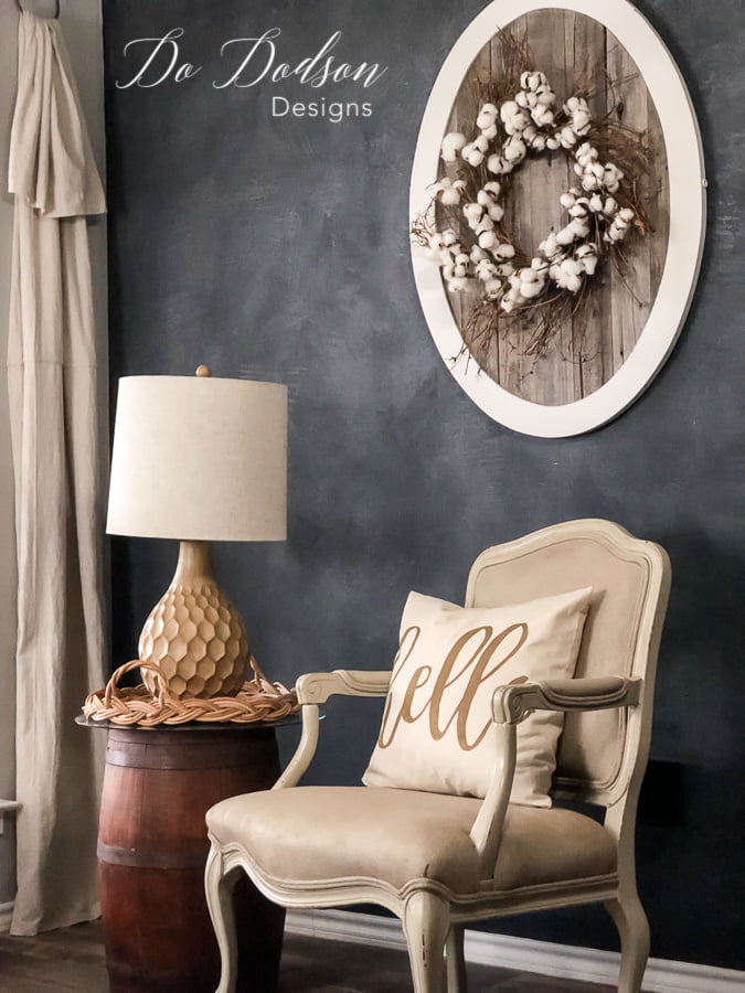 Using reclaimed wood to create this beautiful wall hanging was genius!