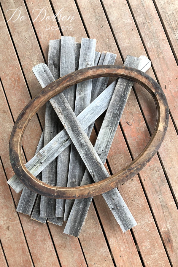 I love using left-over mirror frames from old dressers to create reclaimed wood signs. Let's get started!