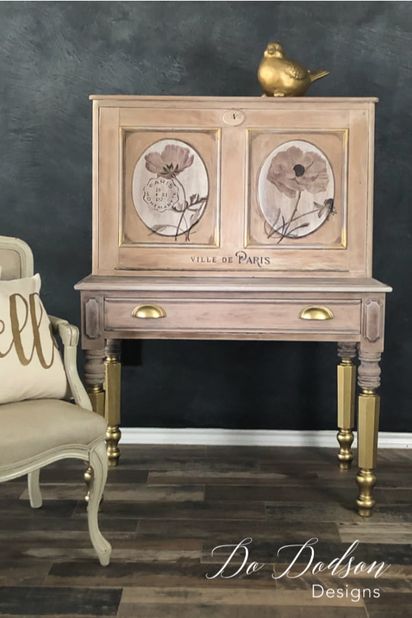 Transform your vintage desk into a work of art by using chalk mineral paint as a whitewash and GOLD leaf spray paint to add amazing details!