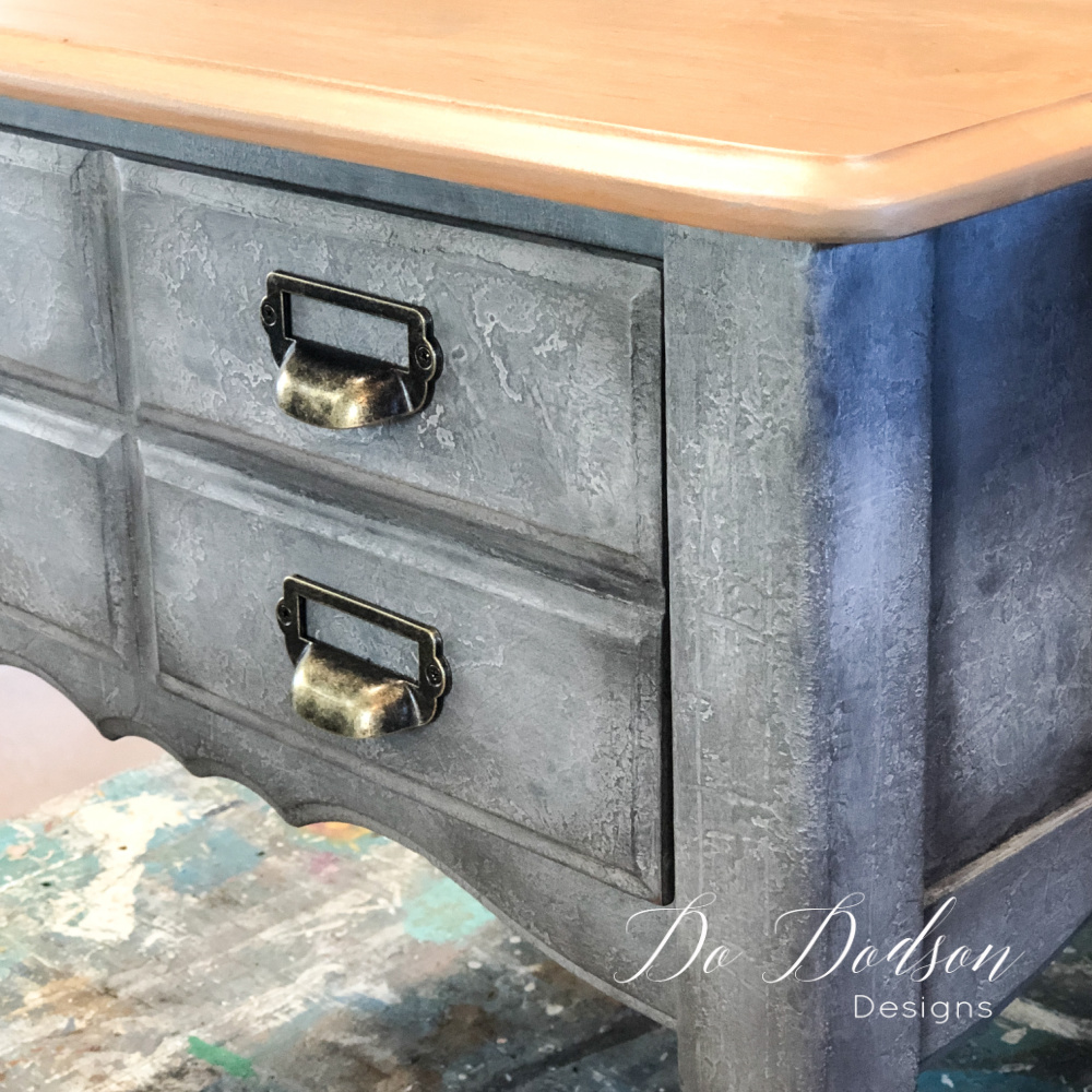 How To Paint Plastic Furniture - A Dixie Belle Tutorial 