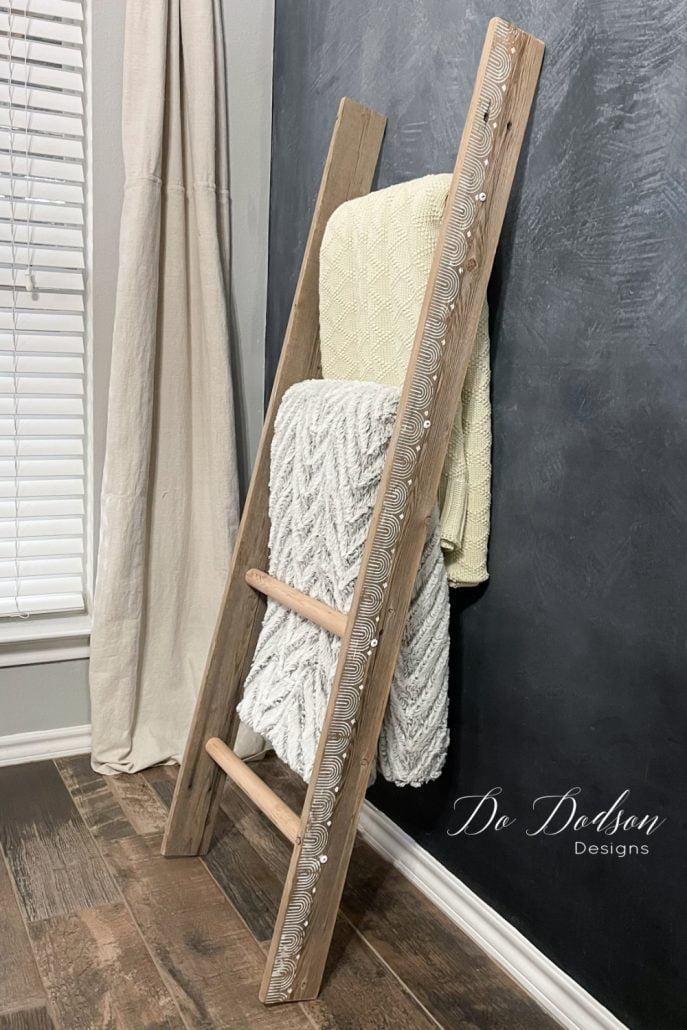 DIY Blanket Ladder Made From Scrap Wood