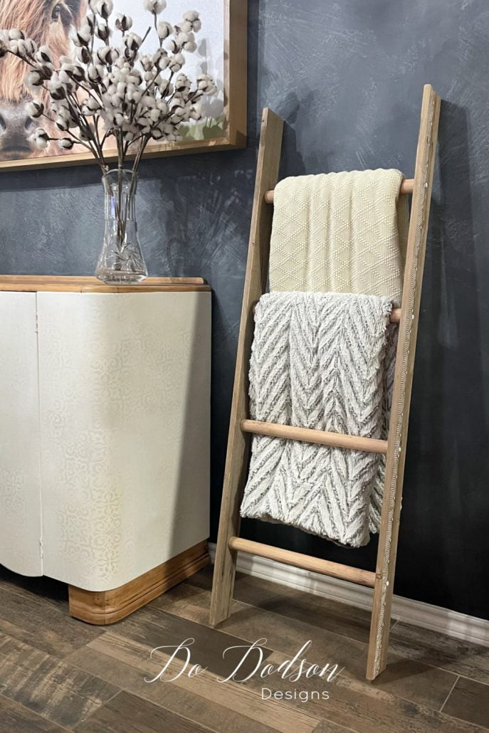 How To Make A Rustic Blanket Ladder For Almost FREE!