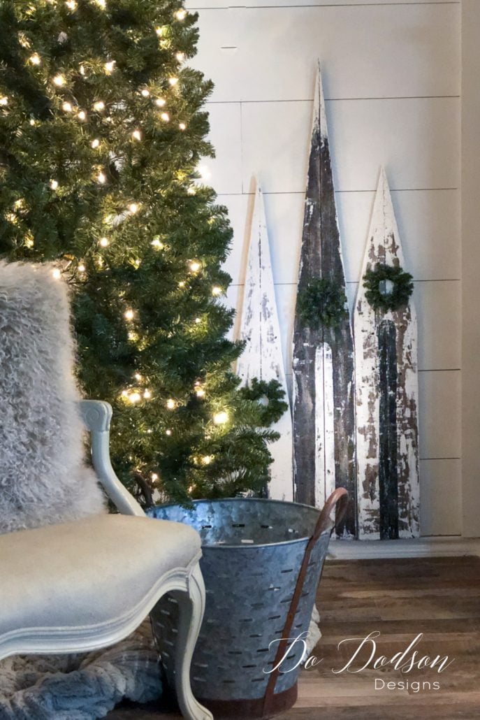 Rustic Christmas decor ideas that you can sell for extra cash.