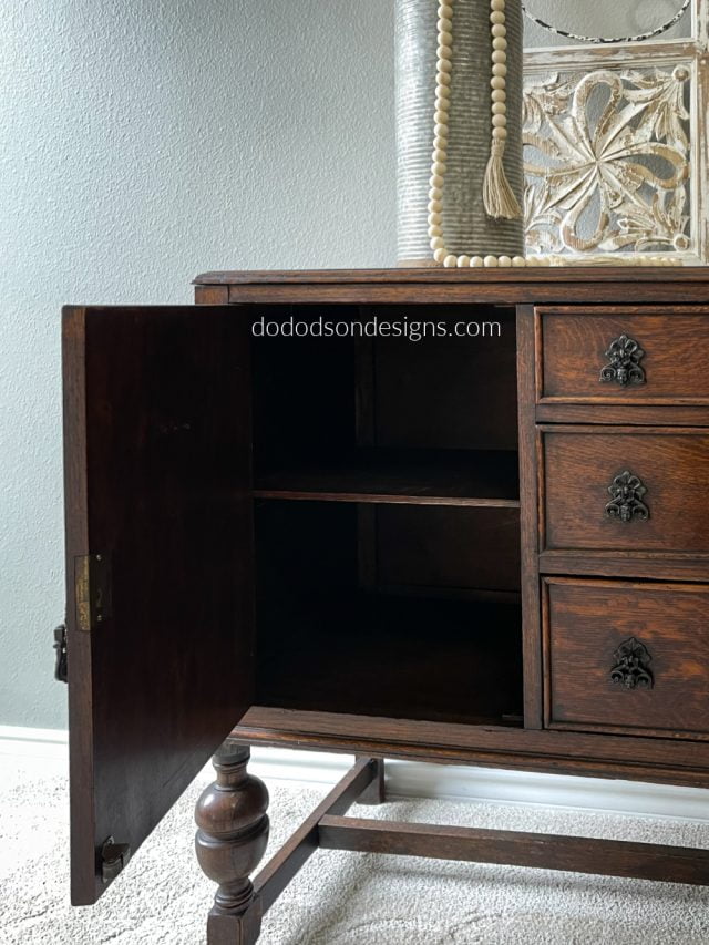 Ho To Remove That Musty Moldy Smell Out Of Old Furniture