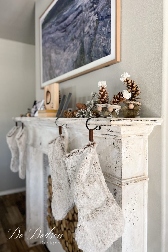 Do Dodson Designs Christmas Home Tour - fur Christmas stockings