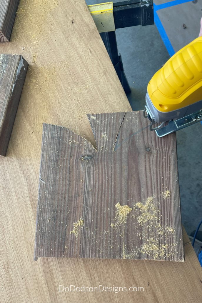 Hey friends! I got another easy scrap wood project for you. These DIY table risers are so fun, and I'm going to show you how I gave mine a primitive, rustic, farmhouse vibe.