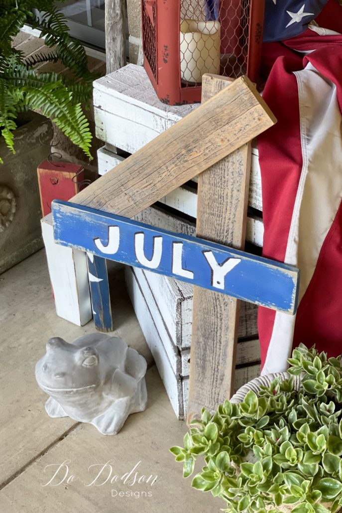 Simple DIY 4th Of July Decor - Rustic Wood Sign