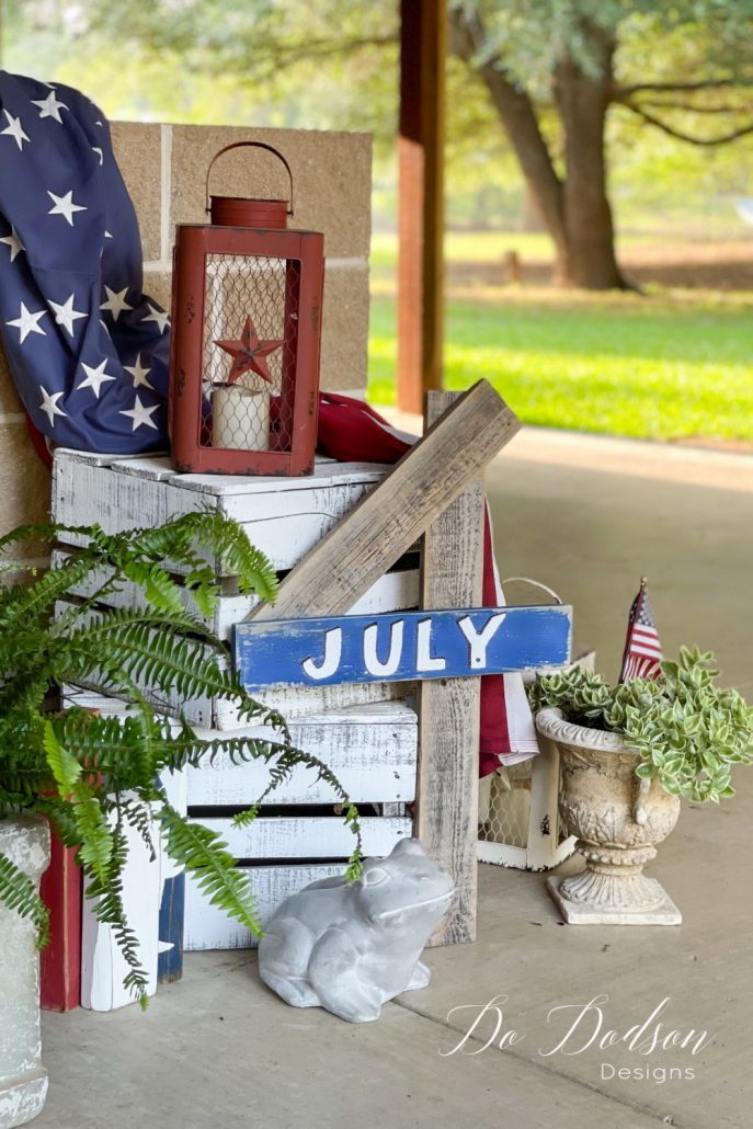 Simple DIY 4th Of July Decor - Rustic Wood Sign