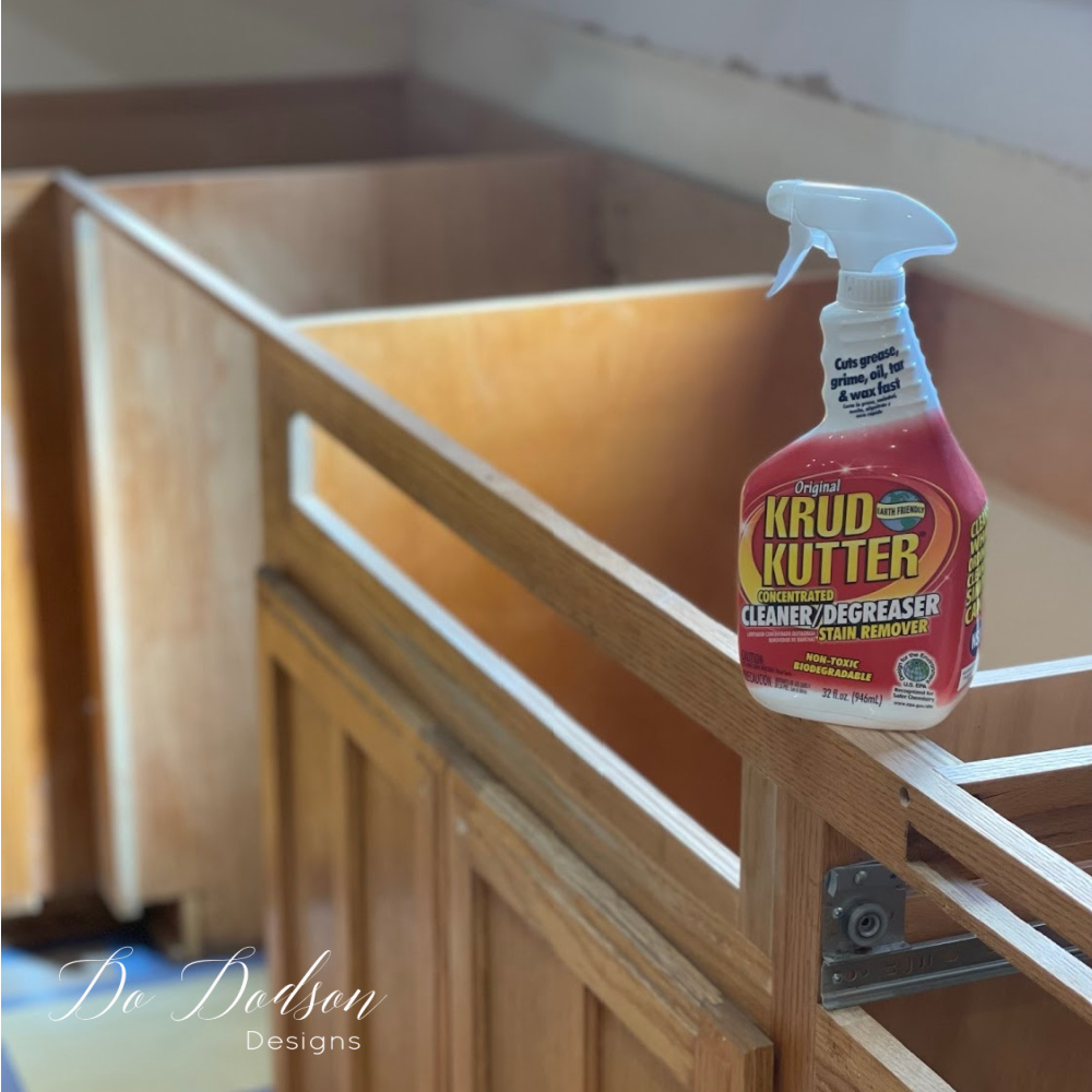 How To Clean (PREP) Wood Kitchen Cabinets Before Painting