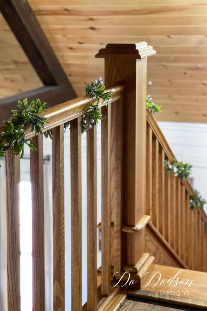  simple greenery garland on a banister