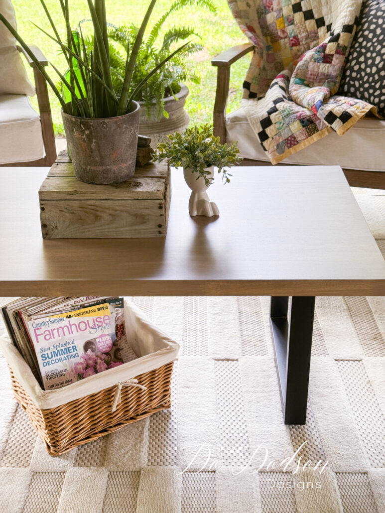 Outdoor Coffee Table Decor