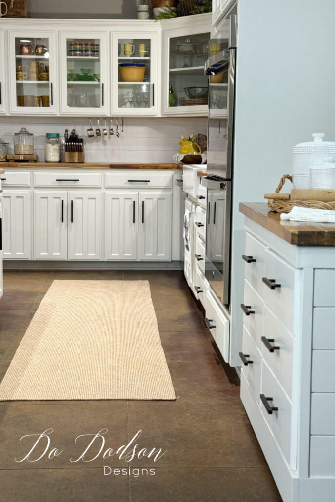 White Kitchen Cabinet Makeover