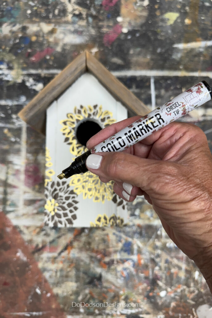 DIY Painted Birdhouse